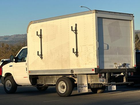 Used 2019 Ford E-350 and Econoline 350 Super Duty w/ Power Windows & Locks Group RWD image 6