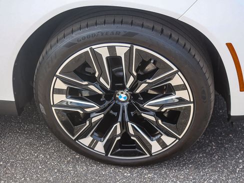 Used 2025 BMW X3 xDrive30 w/ Premium Package AWD/4WD image 9