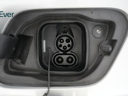 Used 2023 Volvo XC40 Recharge Plus AWD/4WD image 10