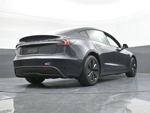 Used 2025 Tesla Model 3 Long Range image 27