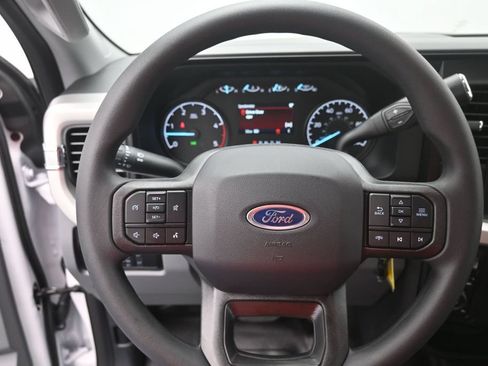 New 2026 Ford F250 XL w/ XL Driver Assist Package AWD/4WD image 3