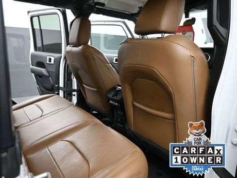 Used 2023 Jeep Wrangler Unlimited Sahara w/ Cold Weather Group image 22