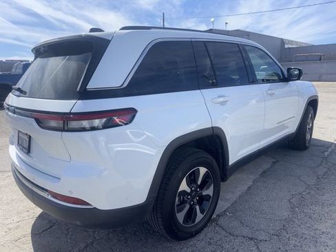 Used 2022 Jeep Grand Cherokee Limited 4xe w/ Luxury Tech Group II image 5