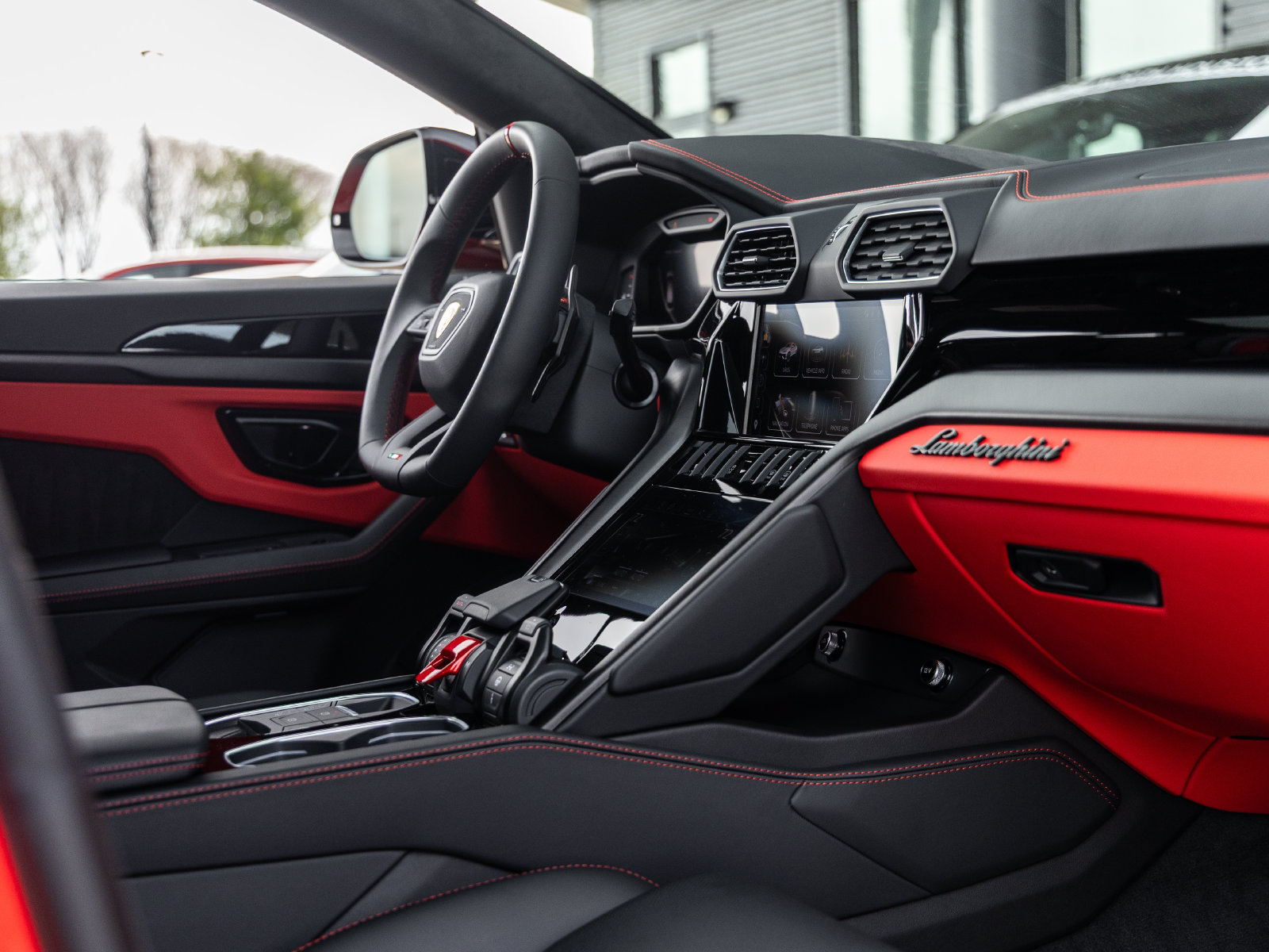 Used 2024 Lamborghini Urus S AWD/4WD image 51