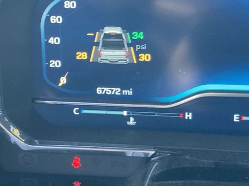 Used 2023 Chevrolet Silverado 1500 ZR2 image 19