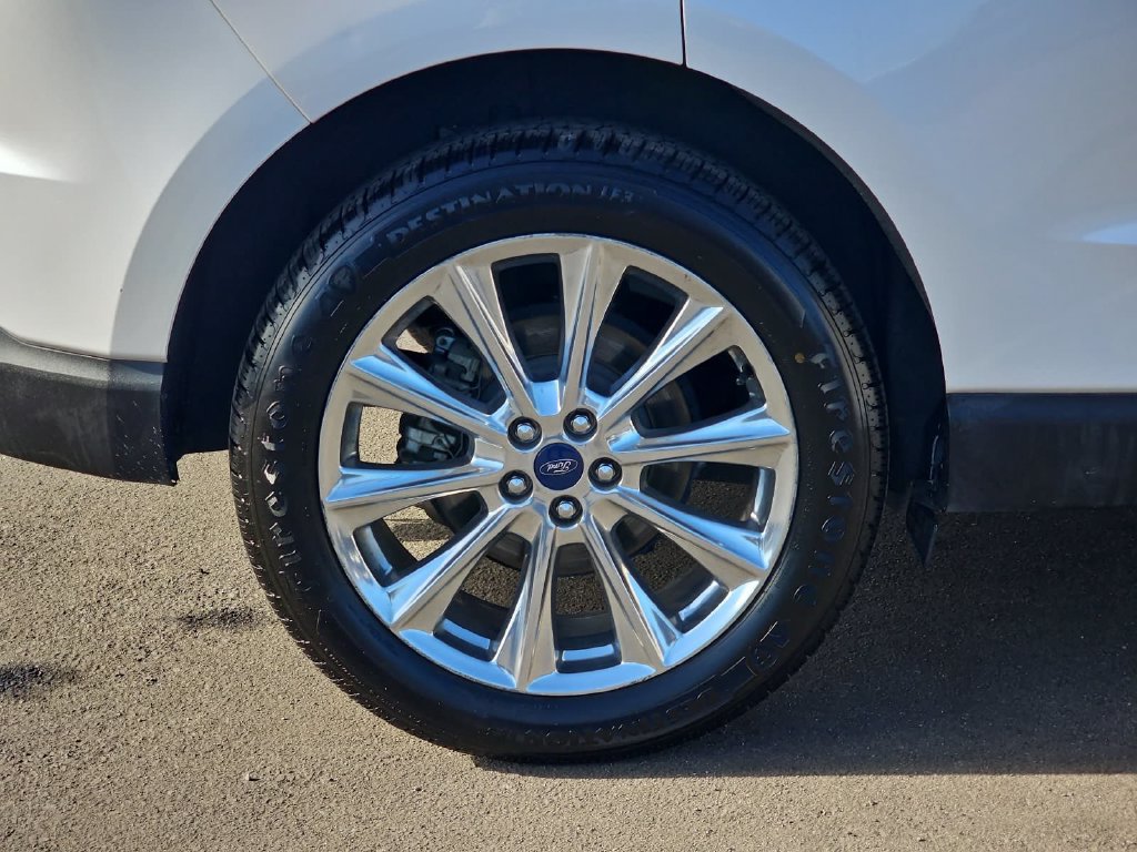 Used 2017 Ford Edge Titanium AWD/4WD image 39