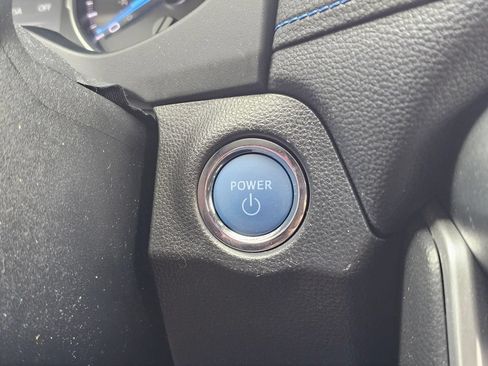 Used 2022 Toyota RAV4 SE w/ SE Grade Weather Package AWD/4WD image 31