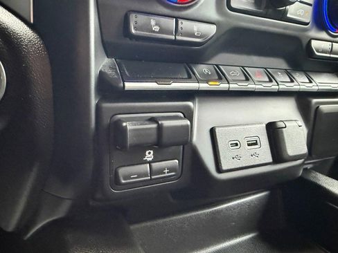 Used 2021 Chevrolet Silverado 1500 LT Trail Boss w/ Bed Protection Package AWD/4WD image 29