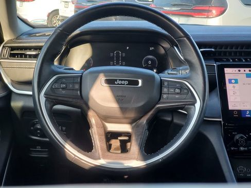 Used 2022 Jeep Grand Cherokee L Limited image 36