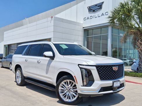 Used 2025 Cadillac Escalade ESV Premium Luxury RWD image 1