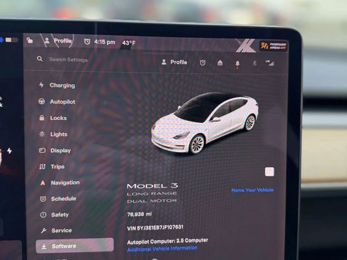Used 2018 Tesla Model 3 Long Range image 18