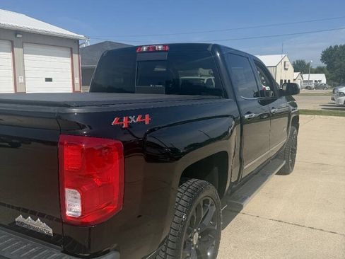 Used 2018 Chevrolet Silverado 1500 High Country AWD/4WD image 8