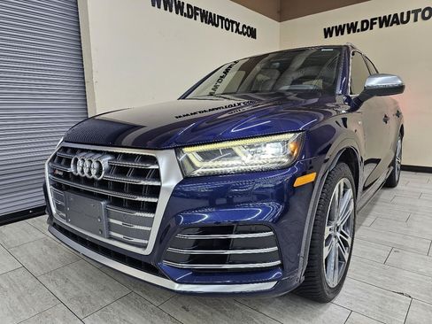 Used 2018 Audi SQ5 Premium Plus w/ S Sport Package AWD/4WD image 2