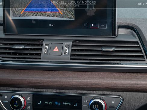 Used 2021 Audi Q5 2.0T Premium w/ Convenience Package image 24