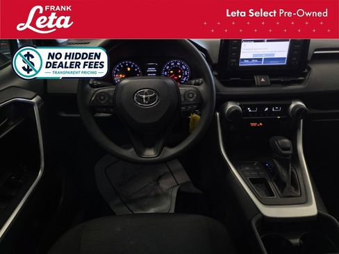 Used 2019 Toyota RAV4 LE FWD image 15