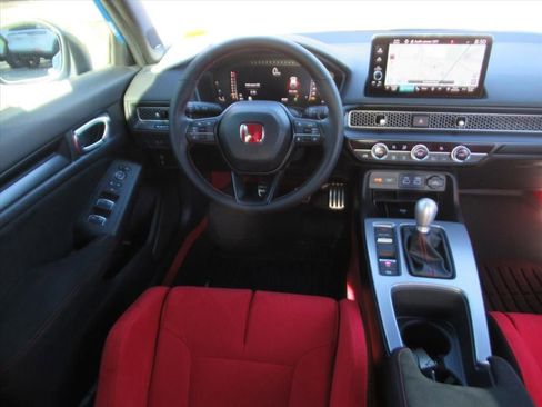 Used 2025 Honda Civic Type R image 13