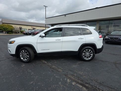 Used 2020 Jeep Cherokee Latitude Plus w/ Cold Weather Group image 3