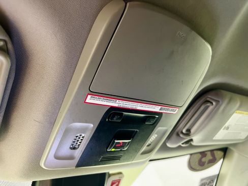 Used 2023 Toyota Camry SE image 22