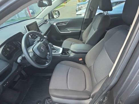 Used 2025 Toyota RAV4 XLE w/ Convenience Package AWD/4WD image 16