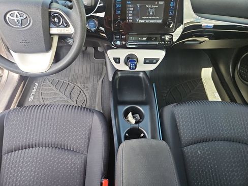 Used 2018 Toyota Prius Two w/ Prius Two Safety Plus Package FWD image 23