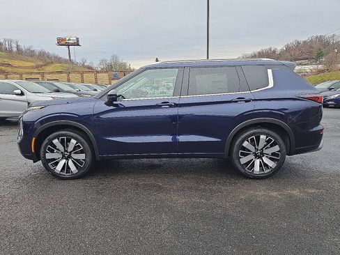 New 2026 Mitsubishi Outlander SEL image 7