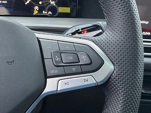 New 2026 Volkswagen Tiguan SE R-Line image 39