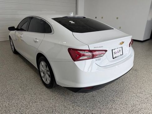 Used 2022 Chevrolet Malibu LT FWD image 5
