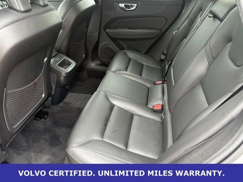 Certified 2025 Volvo XC60 B5 Core AWD/4WD image 33
