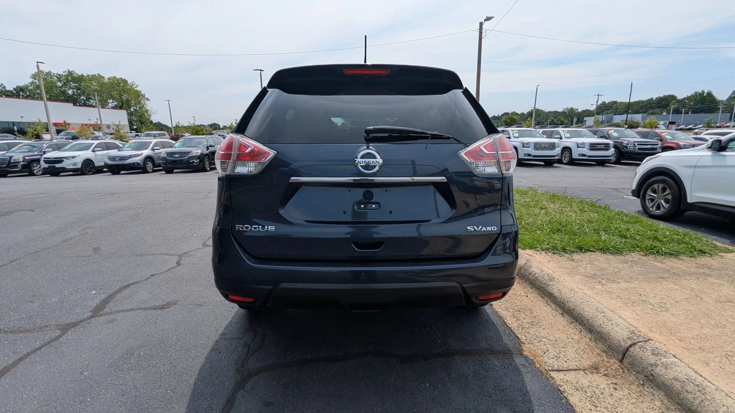 Used 2016 Nissan Rogue S AWD/4WD image 6