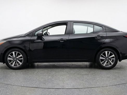 Used 2025 Nissan Versa SV FWD image 5