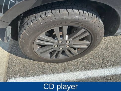 Used 2016 Land Rover LR4 HSE LUX AWD/4WD image 9