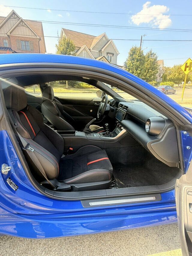 Used 2024 Subaru BRZ Limited w/ Popular Package 2 RWD image 13