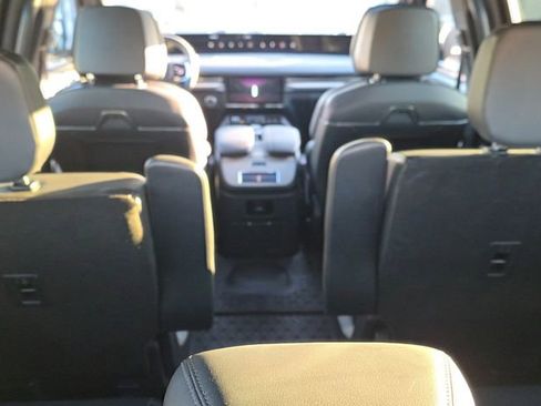 Used 2025 Lincoln Navigator L Reserve w/ Jet Appearance Package image 36