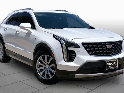 Used 2019 Cadillac XT4 Premium Luxury FWD image 3