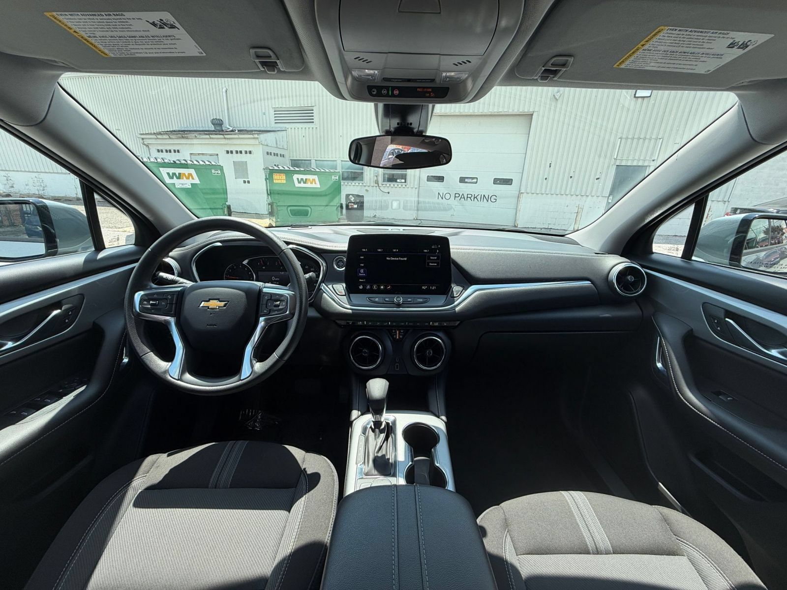Used 2025 Chevrolet Blazer LT FWD image 35