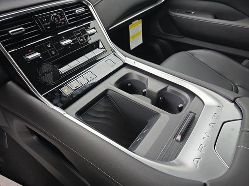 New 2026 Nissan Armada SV RWD image 32