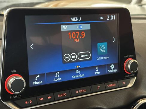 Used 2025 Nissan Sentra SV FWD image 19