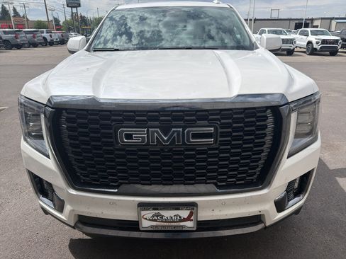 Used 2023 GMC Yukon XL Denali Ultimate AWD/4WD image 5