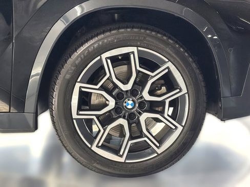 Used 2025 BMW X1 xDrive28i w/ Convenience Package AWD/4WD image 12