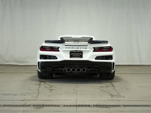 Used 2023 Chevrolet Corvette Z06 image 4