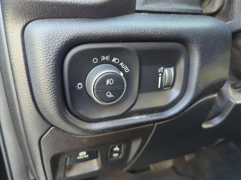 Used 2021 RAM 1500 Big Horn RWD image 28