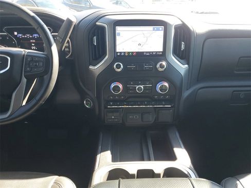 Certified 2023 GMC Sierra 2500 Denali image 17