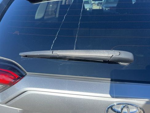 Used 2022 Toyota RAV4 LE image 31