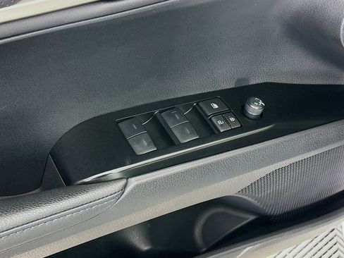 Used 2025 Toyota Camry XSE image 15