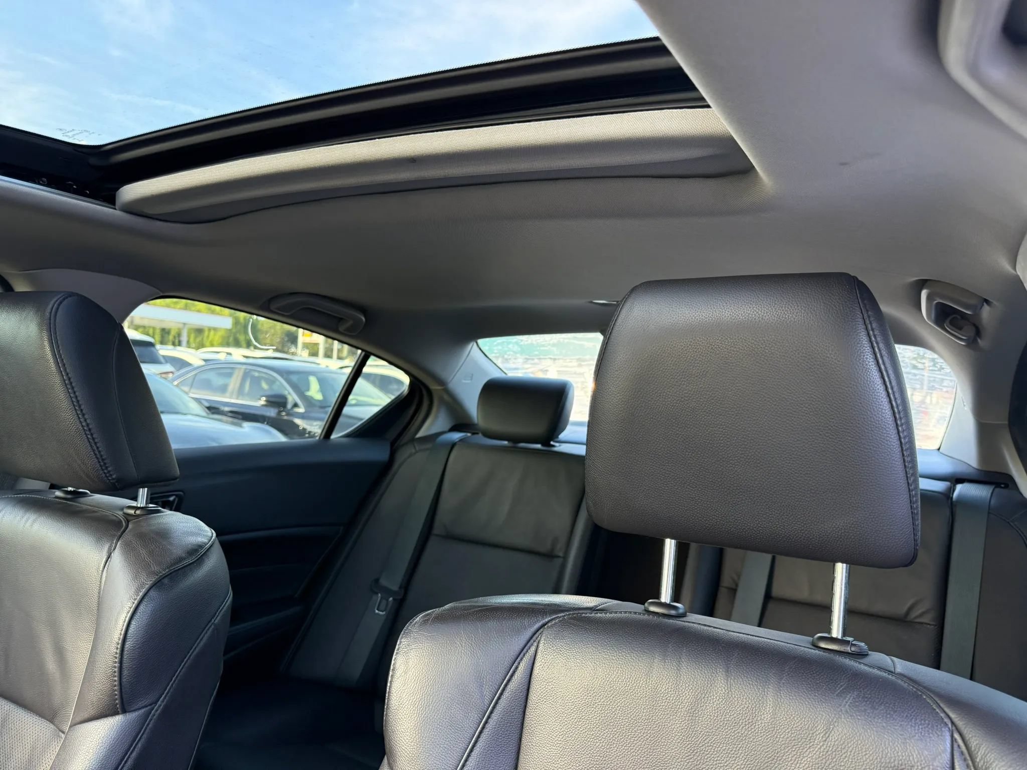 Used 2013 Acura ILX w/ Technology Package FWD image 16