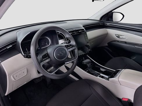 Certified 2024 Hyundai Tucson SEL FWD image 9