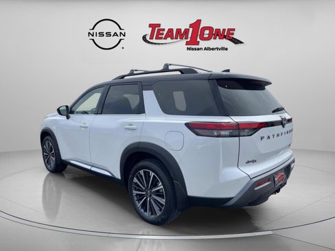 New 2026 Nissan Pathfinder Platinum AWD/4WD image 6