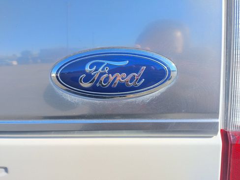 Used 2019 Ford F350 Platinum w/ Platinum Ultimate Package image 19