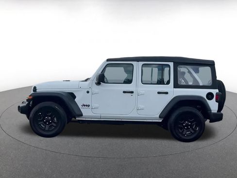 Used 2023 Jeep Wrangler Sport image 9