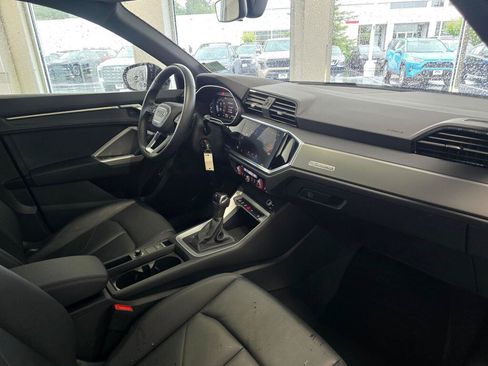 Used 2025 Audi Q3 2.0T Premium AWD/4WD image 44